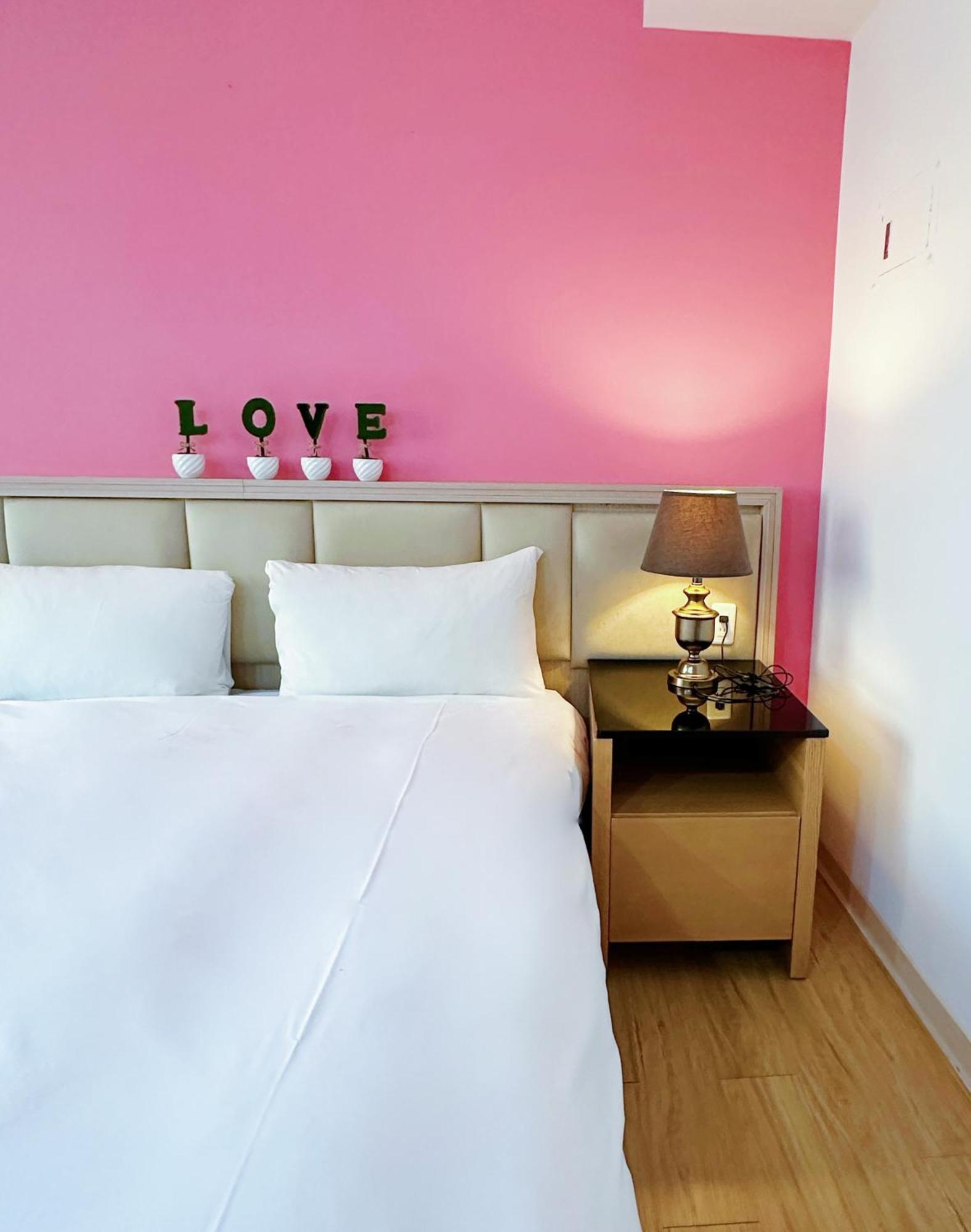 Hotel Champs Elysees Тайчжун Екстер'єр фото
